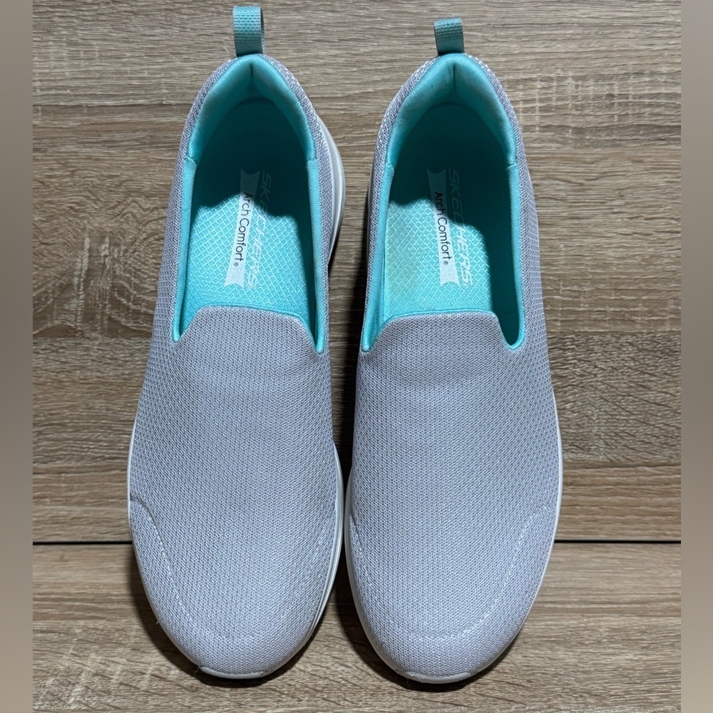 SKECHERS Women's Arch Fit Comfort Slip On Athletic Shoes Sneaker Gray size 10 - Picture 9 of 9
